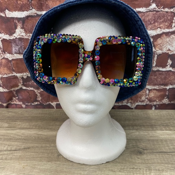 Multi color gem studded animal print oversized square fashion sunglasses - Picture 5 of 7